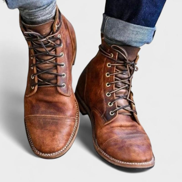 Julian™ | Botas de couro clássicas