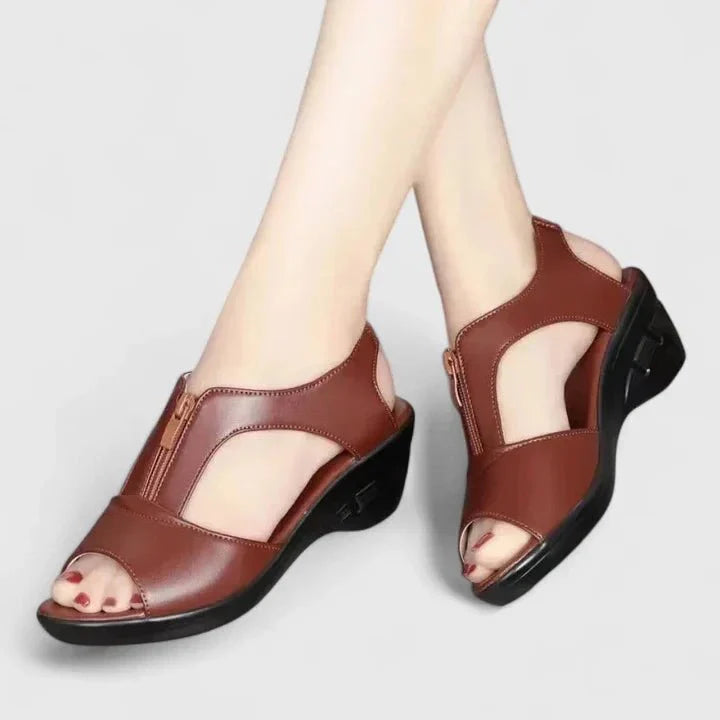 Pernille | Sandálias Elegantes